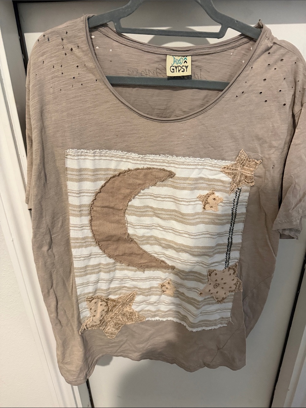Gypsy Taupe Moon & Star Short Sleeve Tee